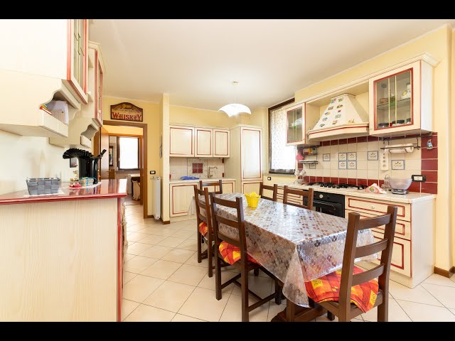 INVESTIMENTO  IMMOBILIARE A COMAZZO ( LO)