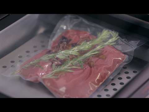 V-ZUG - Fetta di rognone di agnello con ragù di peperoni e fondo bruno alle olive