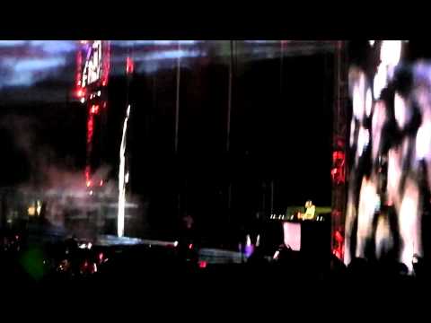 Tiesto - In My Mind (Axwell Mix) Live @ Ultra Miami 2012