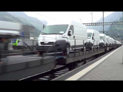 Bahnverkehr in Frutigen am 29.06.13 - BLS Ae 6/8