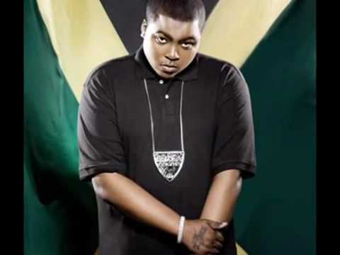 YouTube- Clyde Carson - In Da Club feat. Sean Kingston and The Game.mp4