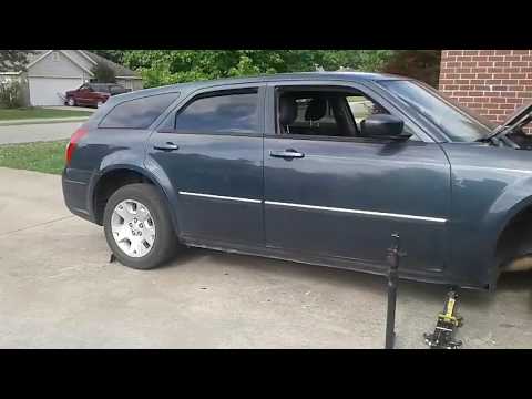 Replacing disk brake pads. 07 dodge magnum. DiY