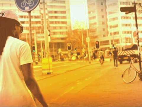 Young'Mills - Niks Met Ze