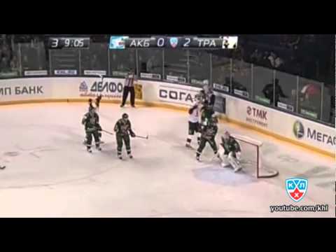 Гол Владимира Антипова /  Antipov uses Vehanen's back to score