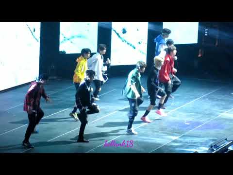 180623 PENTAGON (Wake Up) x STRAY KIDS special stage: 'PASSION' NY 2018