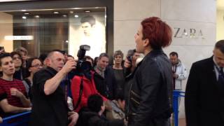 Greta Manuzi - Due come tutti, live al Centro Commerciale Le Corti Venete