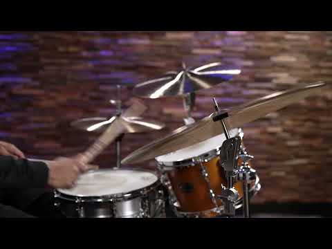 Istanbul Agop 22" Traditional Dark Crash Cymbal - 2110g (DC22-1120225X)