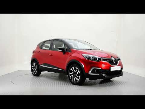 Renault Captur Iconic Flame Red with Black Roof