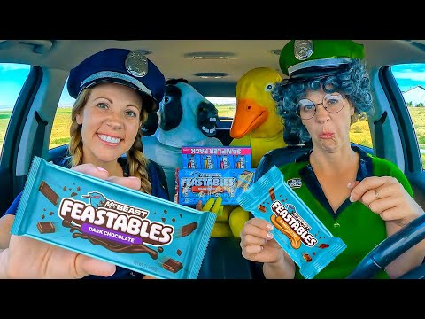 Rubber Ducky Surprises Police and Puppy in Car Ride Chase!