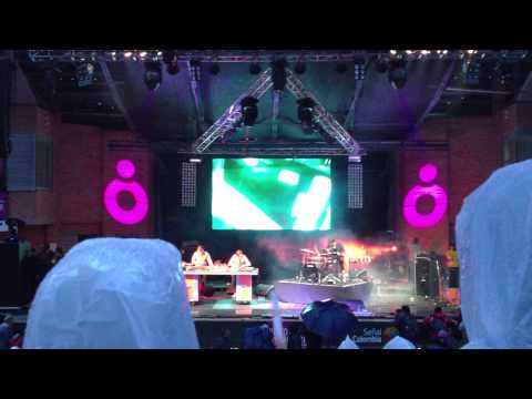 Brandt Brauer Frick - Concierto Radiónica 2013 (HD)