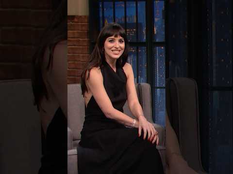 Dakota Johnson reveals she fainted on the set of “Verity” 😳