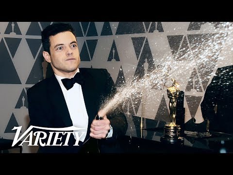 download lagu mp3 mp4 Award Winning Champagne, download lagu Award Winning Champagne gratis, unduh video klip Award Winning Champagne