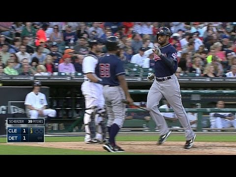 CLE@DET: Dickerson's solo shot evens the score