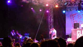 Club Dogo - Cronache Di Resistenza live@fara rock (18/07/09)