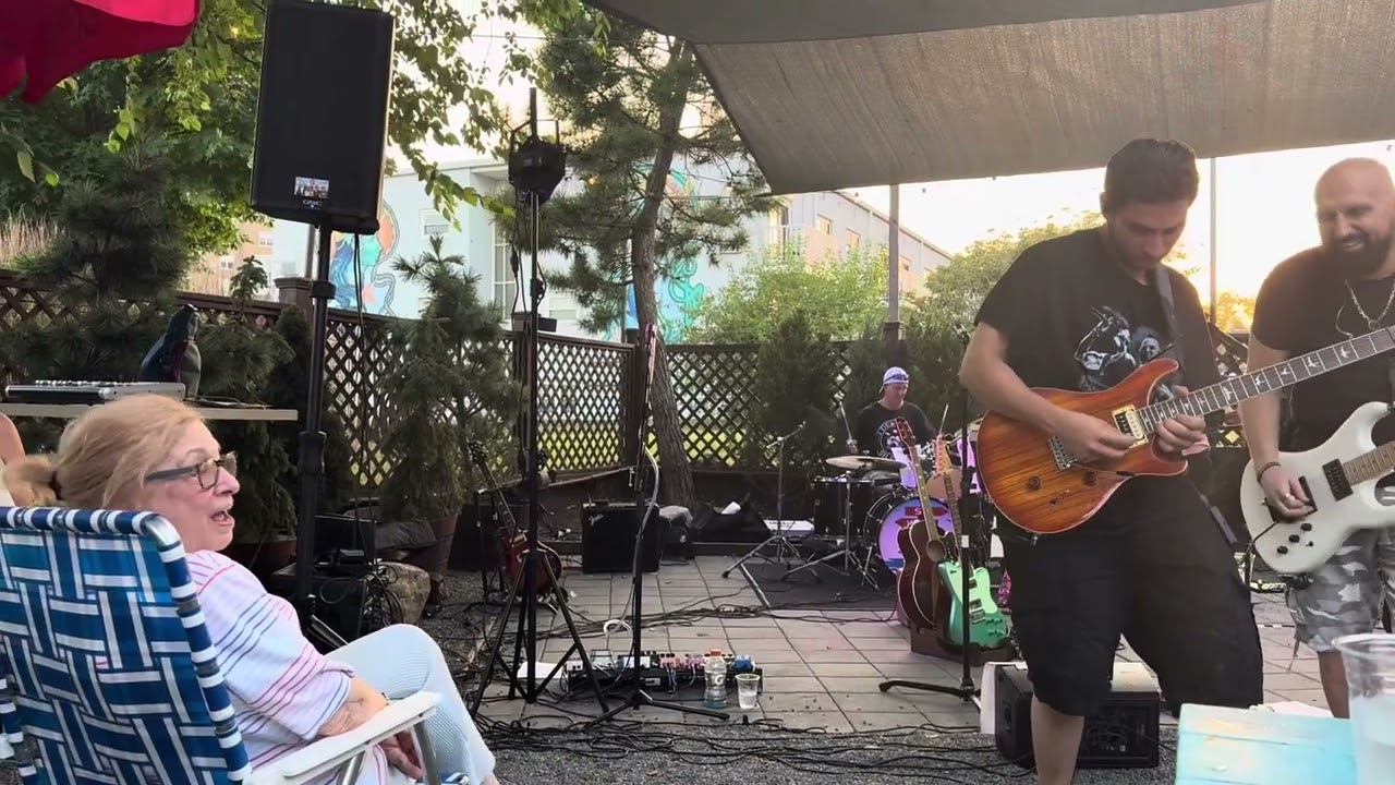 Video from Six Ways To Nowhere concert