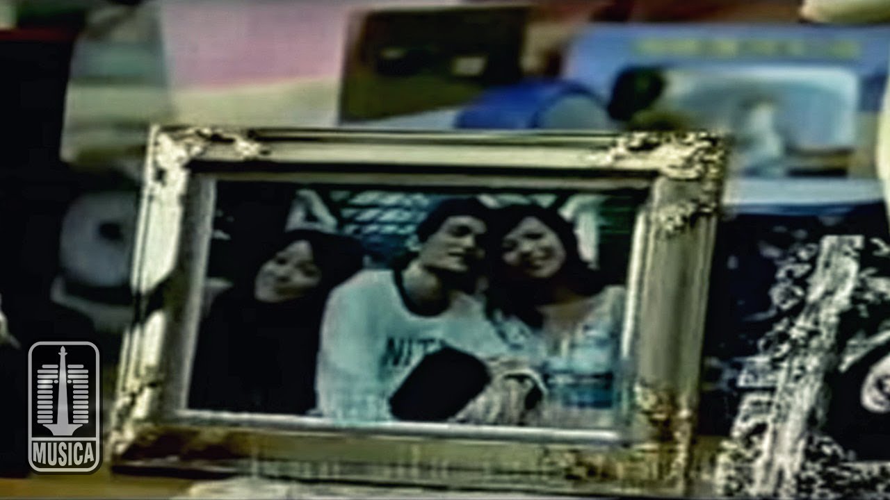 Kahitna - Cinta Sendiri (Official Music Video)