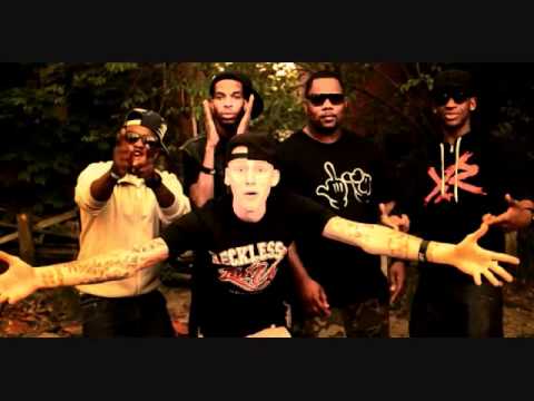 Machine Gun Kelly Ft, Ray Jr- I know with lyrics