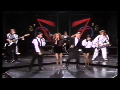 LA DECADA PRODIGIOSA "Cruzando los mares"