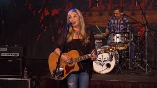Sunny Sweeney &quot;Nothing Wrong With Texas&quot; LIVE on The Texas Music Scene