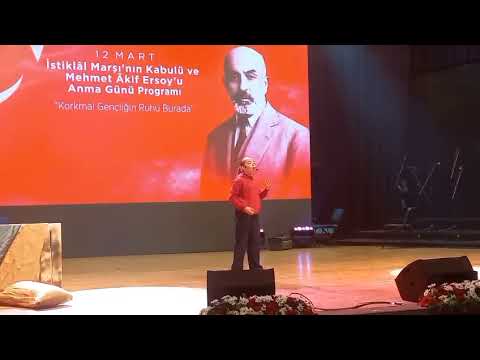 Türkiye Birincisi Azra Özdemir, İstiklal Marşı’nı Gururla Okudu