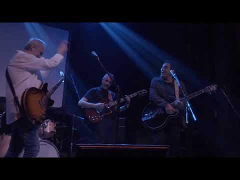 "Mundo agradable", David Lebón y Ricardo Mollo