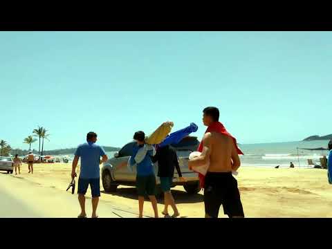 SÁBADO DE SOL PRAIA CHEIA E OBRAS NA ORLA - PIÚMA-ES-BRASIL