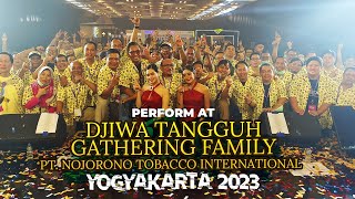 Download lagu DUO ANGGREK Performs 'Cikini Gondangdia' in Yogyakarta, Are They Being Sweet-Talked by Old Men? mp3