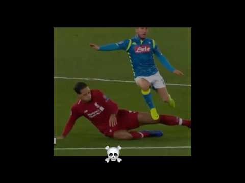 Van Dyke tackles 🔥☠️🥶 #trending #football #Shorts ￼￼