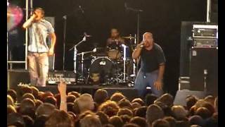 Linea 77 - Live at Reading Festival 2001 (Full Show)