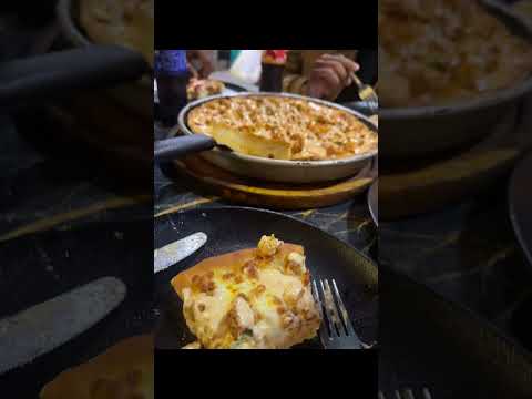 Devour Pizza & Burger 📍Gulgsht Multan #4brothervelogbyusama #views_viral_video_subscribers_grow