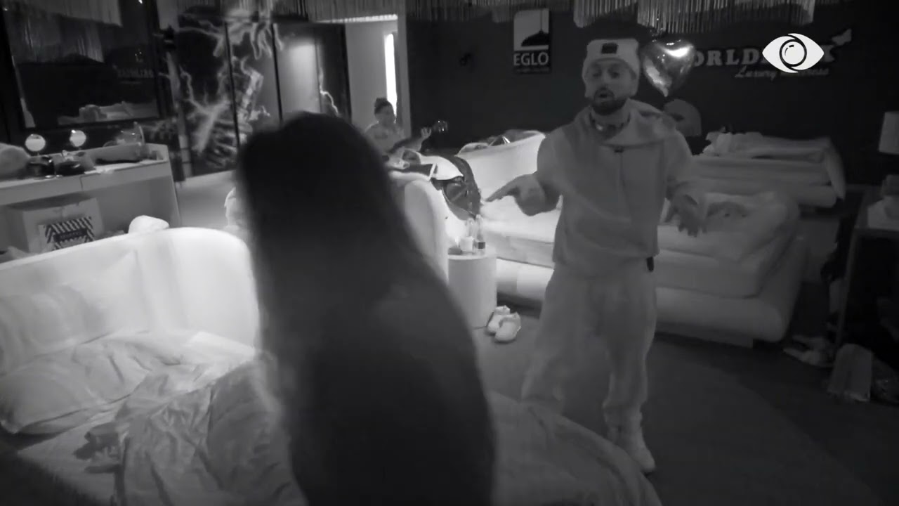 “Do qetësi, shko në hotel!”/ Vijon debati Rozana-Gerta, Gjesti: O pulë e lagur, sorrë…