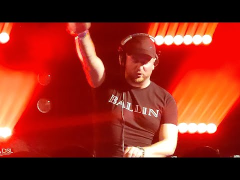 Proto X on Mixtreem 2023