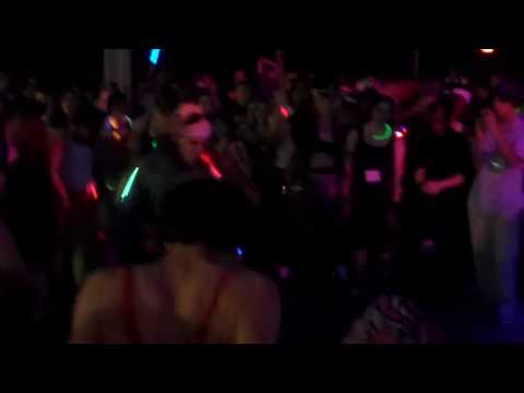 AnimeNext 2010 Rave (1of2)