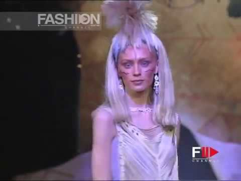 "John Galliano" Autumn Winter 1996 1997 Paris 6 of 6 pret a porter woman by FashionChannel