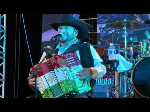 Michael Salgado En Vivo (Bastrop,Texas)