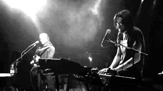 Risto sekä Jarkko Martikainen: Nainen toiselta planeetalta (Klubi, Turku)