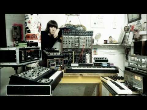 Throbbing Gristle/Chris & Cosey clip from Synth Britannia