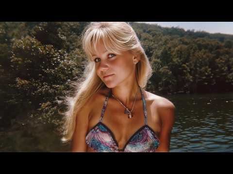 Eva Cassidy: Untold Truth in Rare Photos