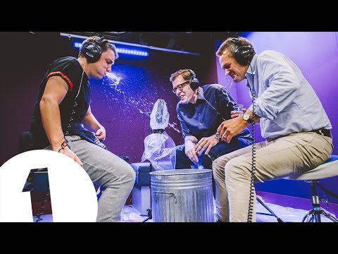Alexander Armstrong and Richard Osman from Pointless play Innuendo Bingo