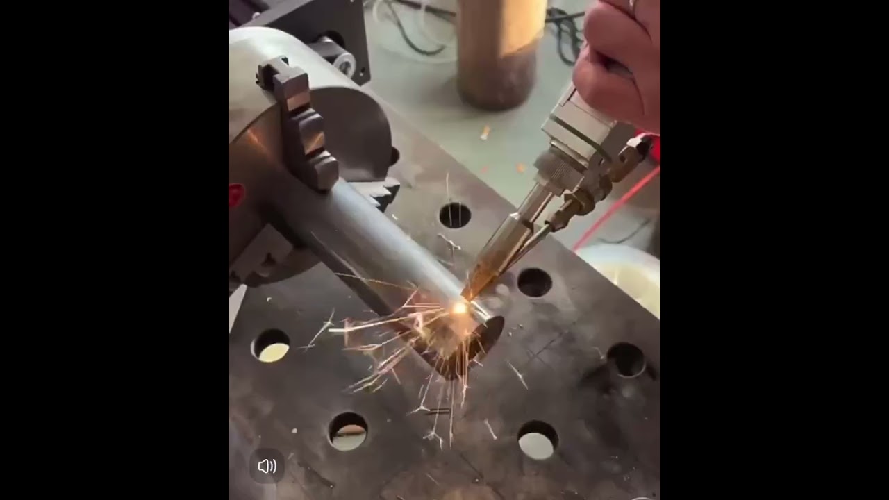 Bàn xoay điện gắn đầu mâm cặp xoay 360 độ độ chính xác cao dùng định vị chi tiết tạo đường hàn theo đường tròn