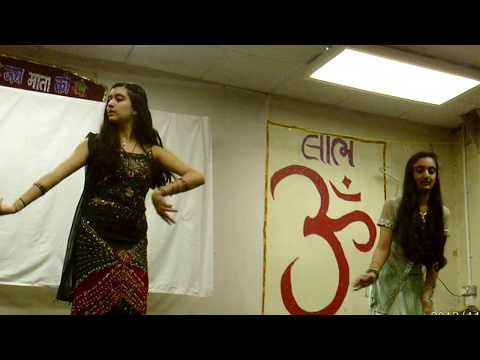 Aimee and Dimple at VHP Diwali Show 2013 - Chingam Chabake