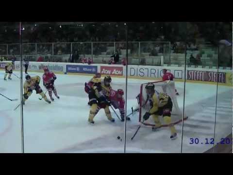 Vienna Capitals vs. HK Acroni Jesenice, 2011-12-30, Benoit Gratton