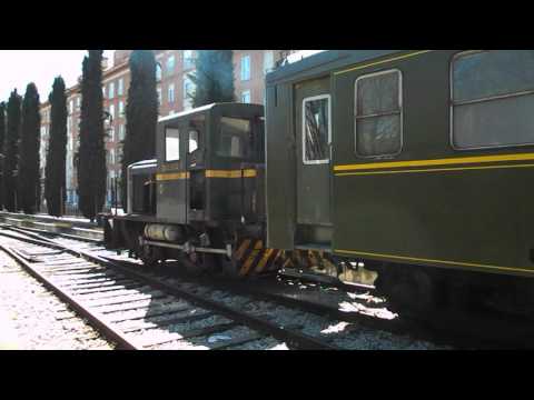 Museo del Ferrocarril de Madrid Delicias - 301.012 + coche de viajeros en restauración