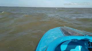 preview picture of video 'Speed Boat Hajar Gelombang Besar'