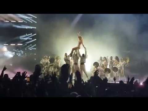 JLo - Jennifer Lopez - It's My Party Tour LOVE DON'T COST A THING / GET RIGHT (LIVE, HD, Malaga)