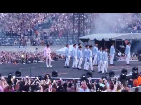 BTS Jungkook Euphoria - LOVE YOURSELF SPEAK YOURSELF Tour Day 1 Metlife Stadium