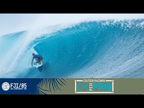 Michel Bourez Back Foot Stall at Outerknown Fiji Pro 2017