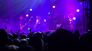 THE DARKNESS- open fire/love is only a feeling/southern trains/black shuck.live in leeds uk 2017.