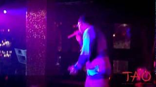 Jeremih Sings  quot Birthday Sex quot  Live at TAO
