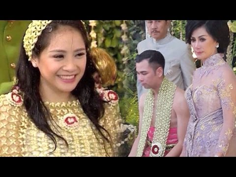 Raffi-Gigi Siraman - Hot Shot